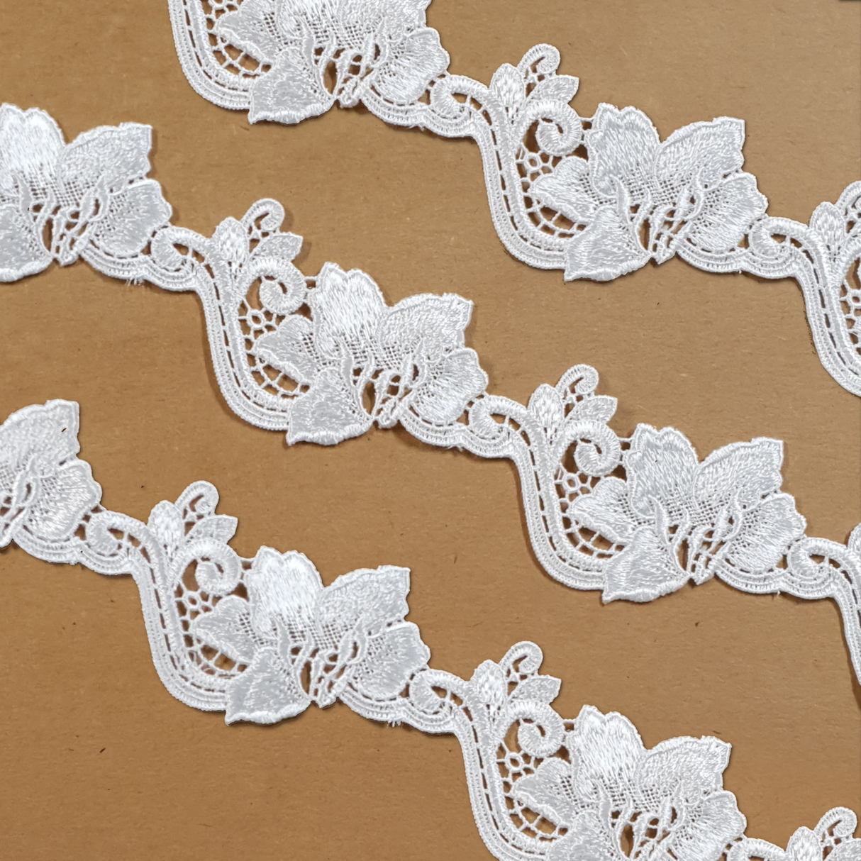 Lace Trim - 1 Meter - 7607