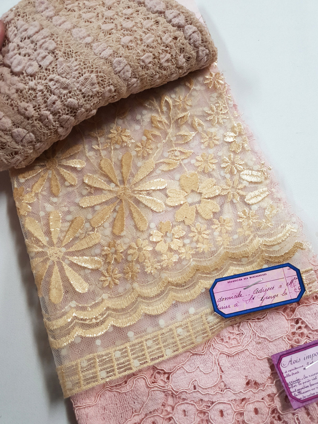 Luxury Lace Sampler - 8012