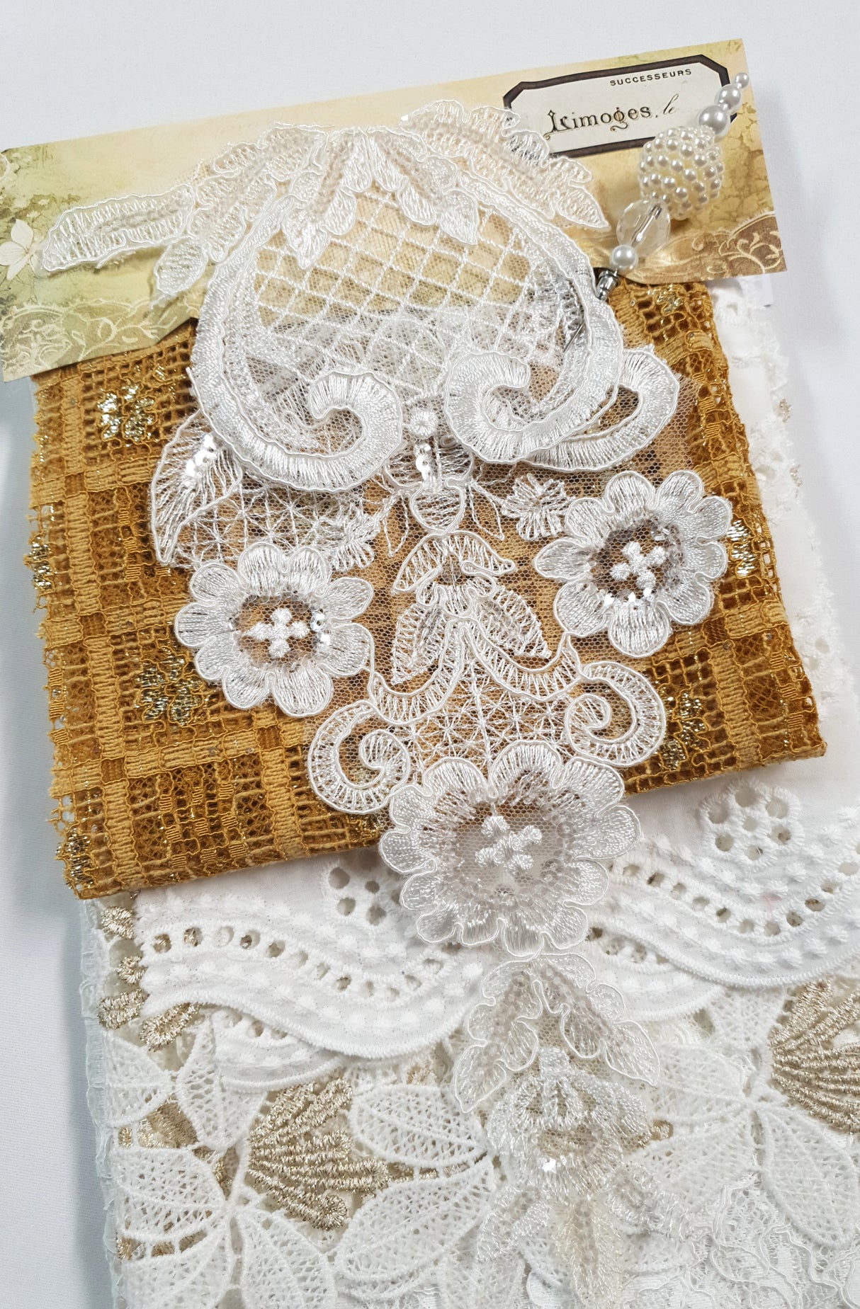 Luxury Lace Sampler - 8014