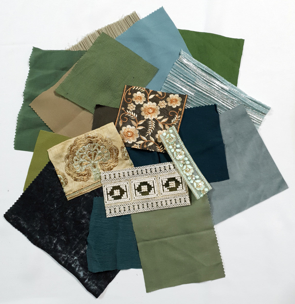 Textile Scraps Pack - GY - Picked at Random