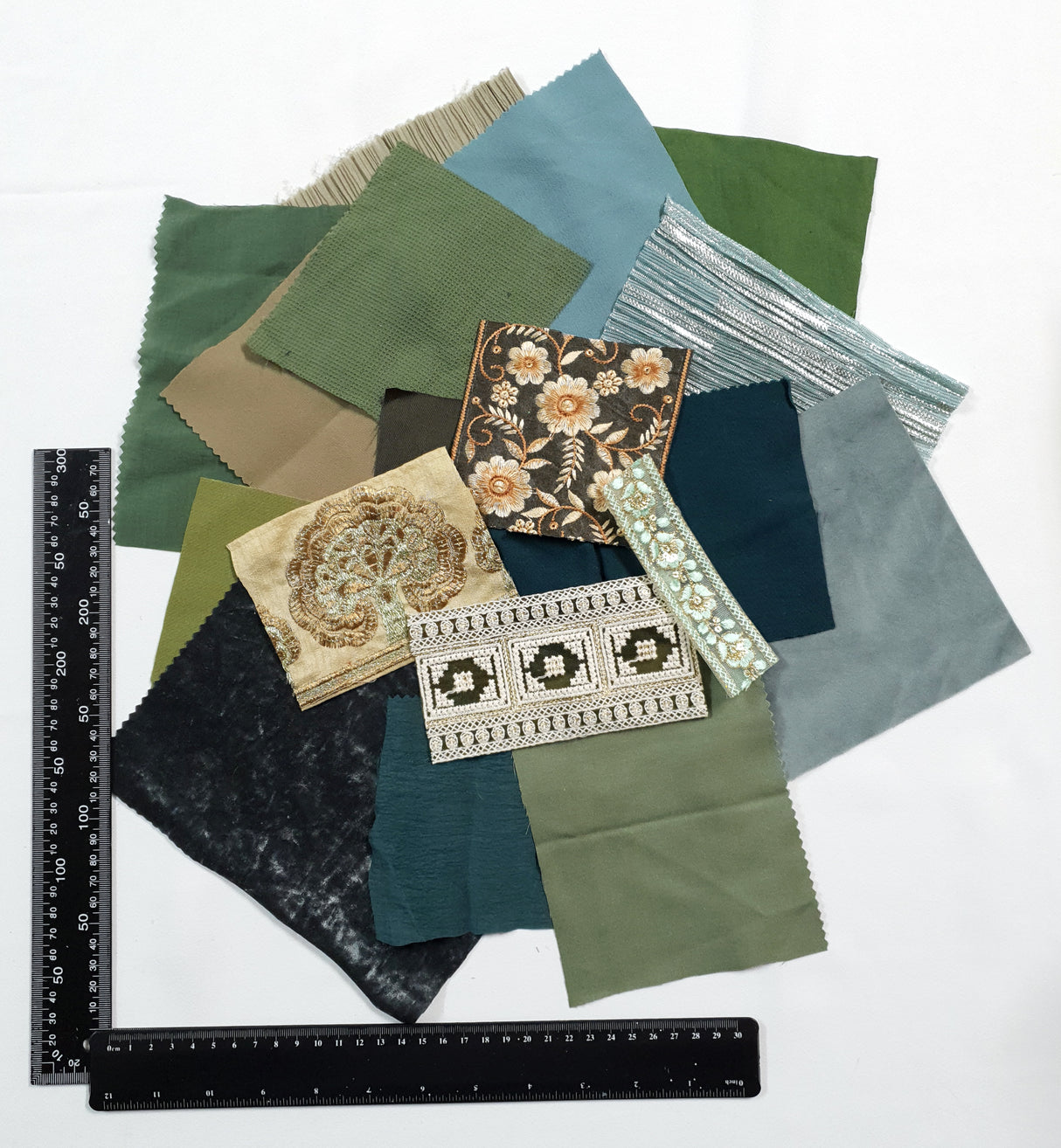 Textile Scraps Pack - GY - Picked at Random