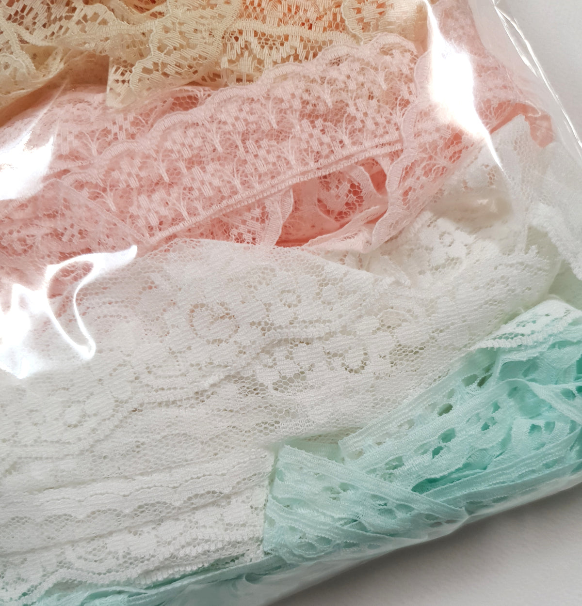 Assorted Lace Grab Bag - 30 Meters - DB