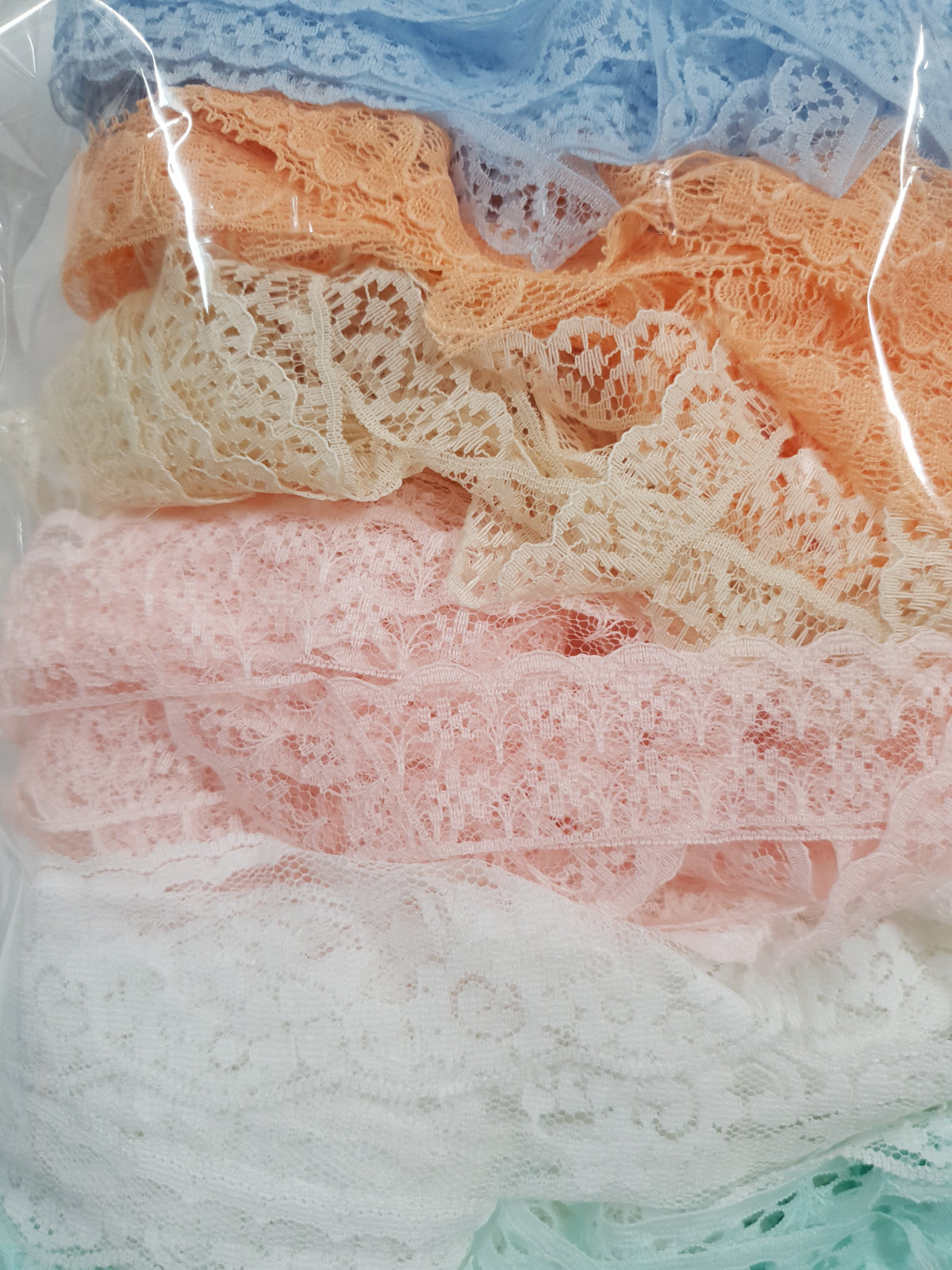 Assorted Lace Grab Bag - 30 Meters - DB