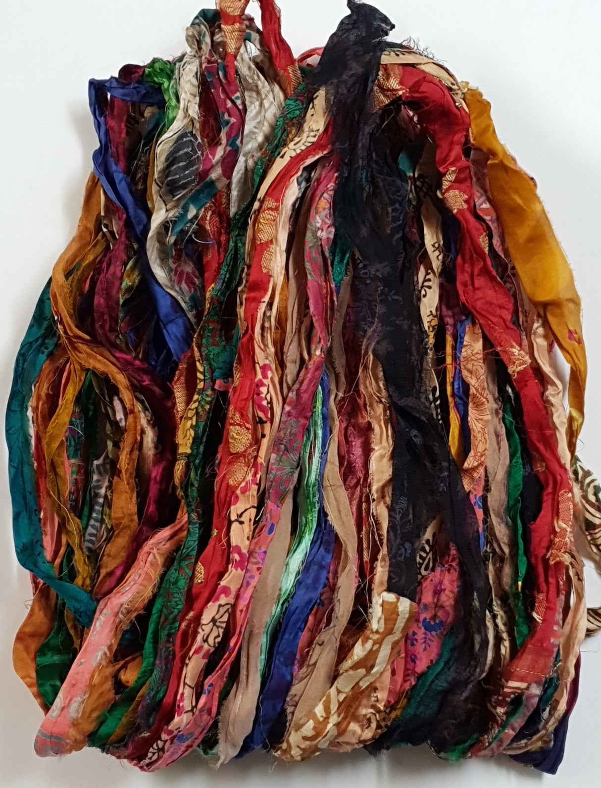 Reclaimed Sari Ribbon Hank - (FI) - Unique