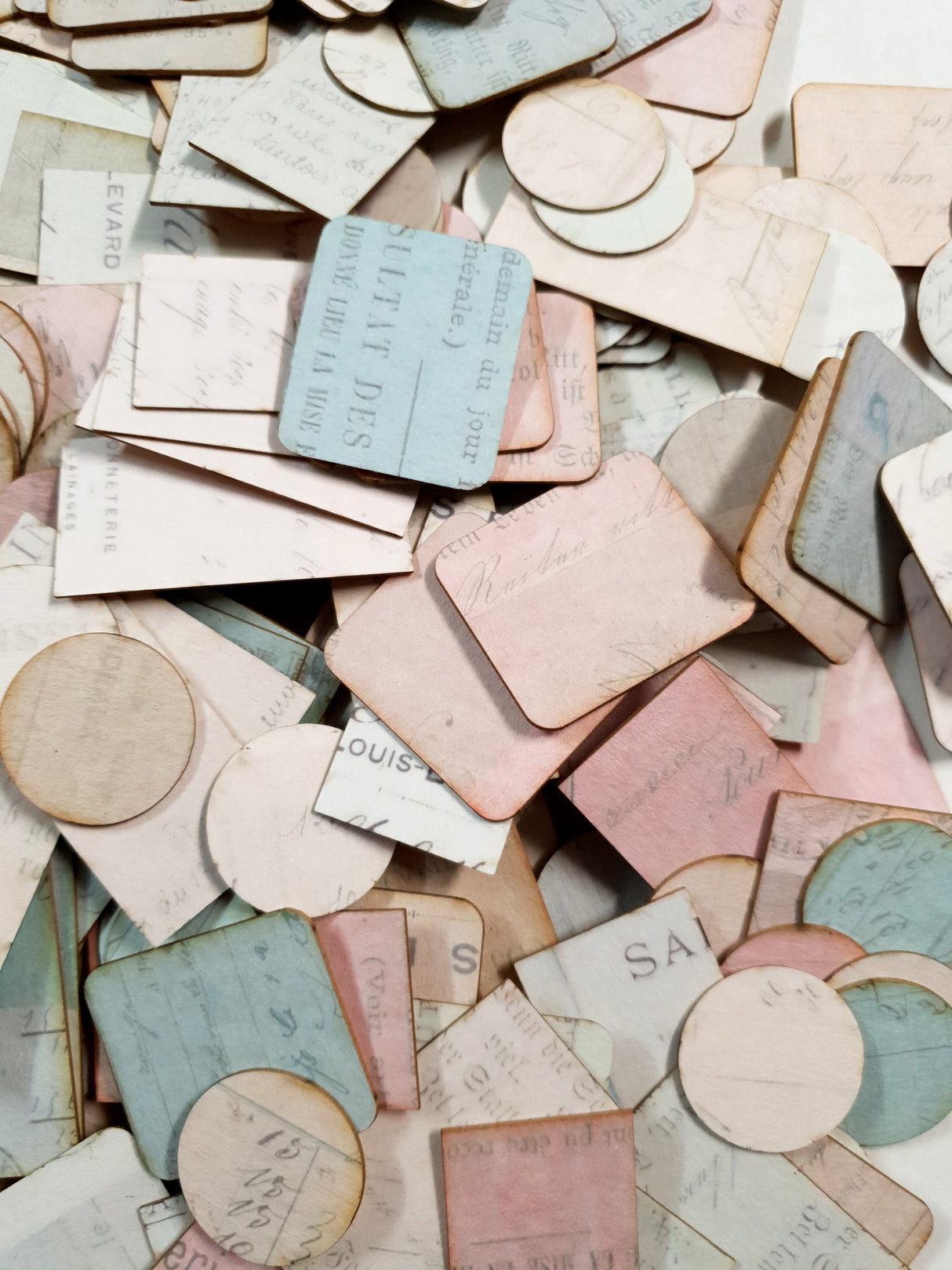 Assorted Faded Fragments - Pack of 20 Pieces