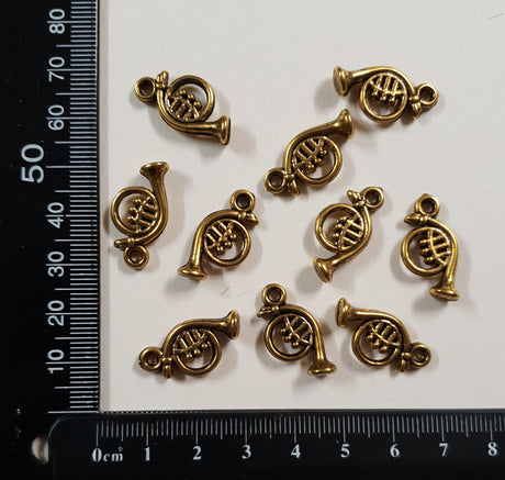 French Horn Charms - Set of 10