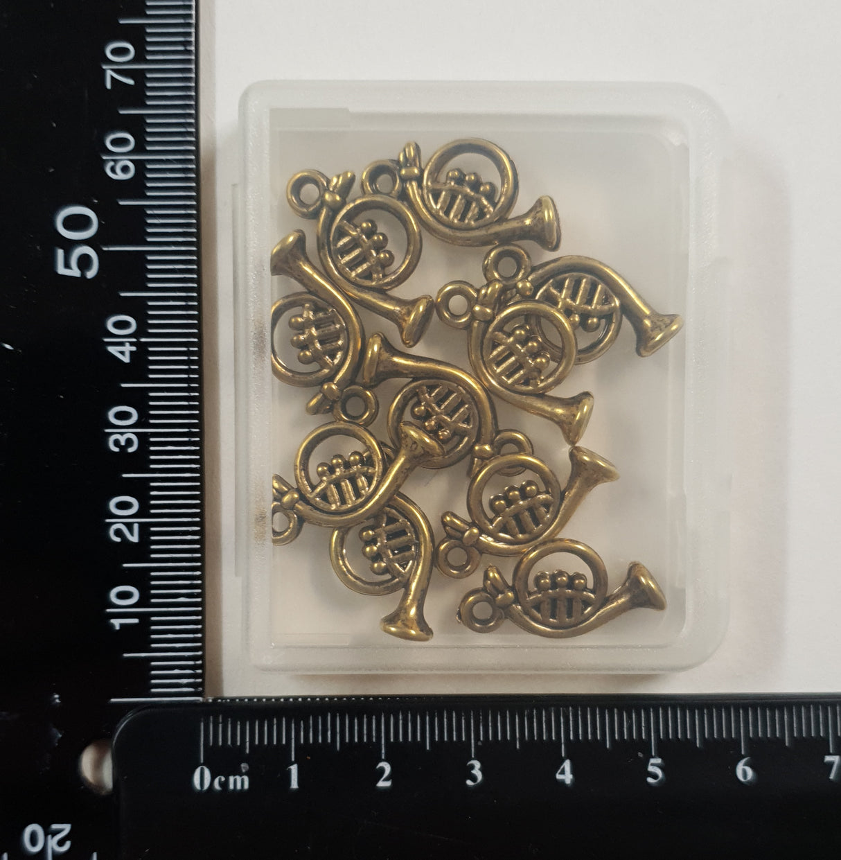 French Horn Charms - Set of 10