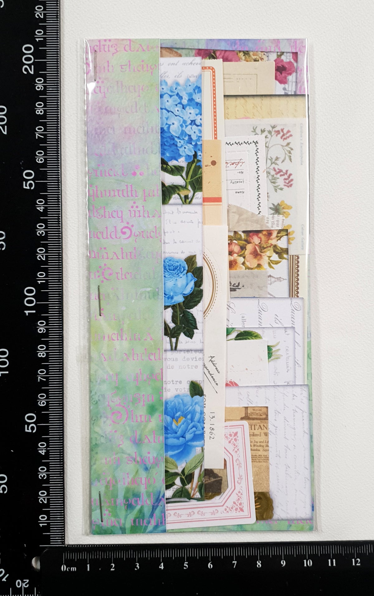 Assorted Ephemera Pack - GP