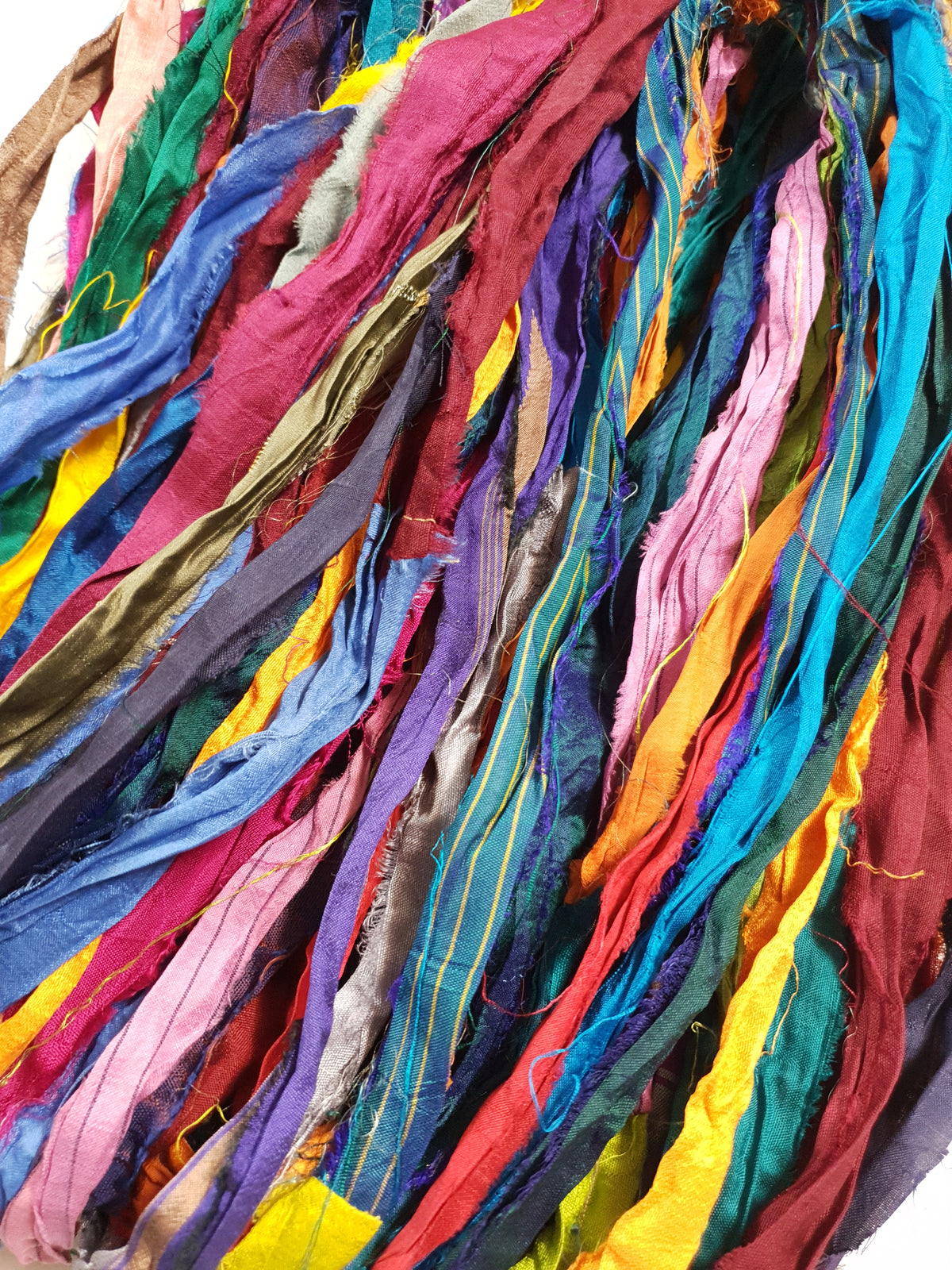 Reclaimed Sari Ribbon Hank - Unique - GS