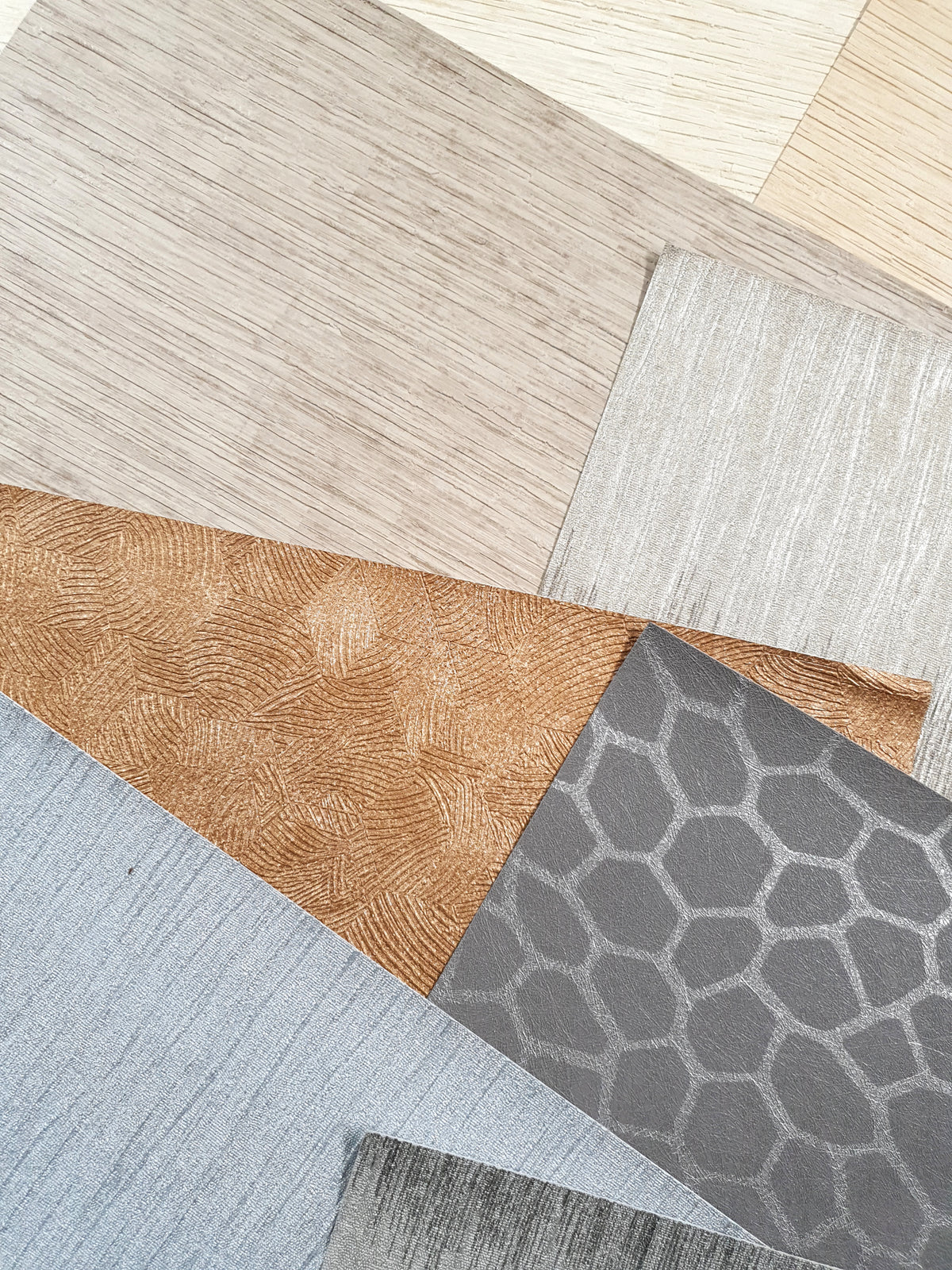 Assorted Textured Wallpaper Pieces – Craft & Mixed Media Pack - KG