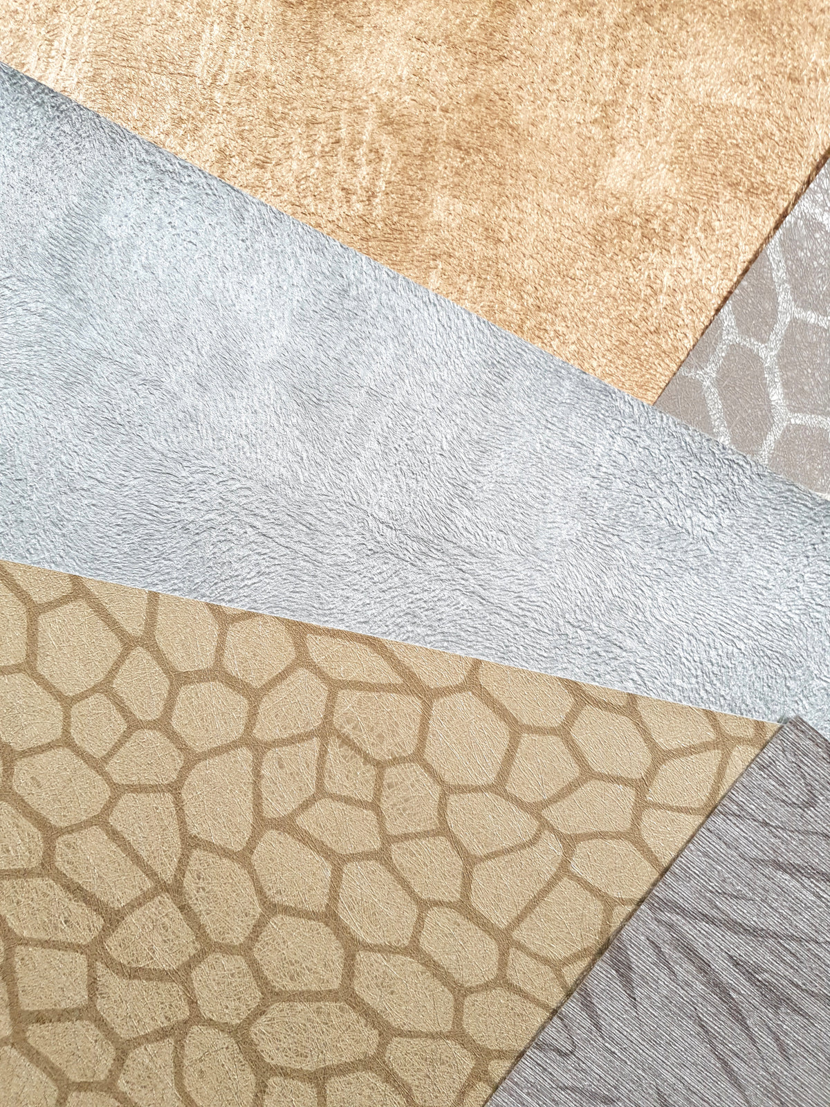 Assorted Textured Wallpaper Pieces – Craft & Mixed Media Pack - KH