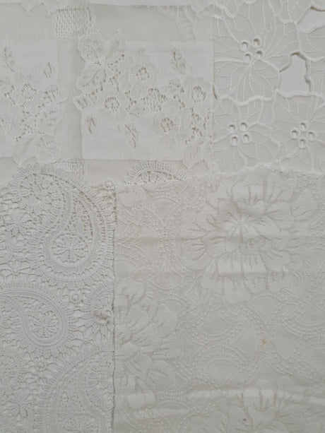 Lace Scroll