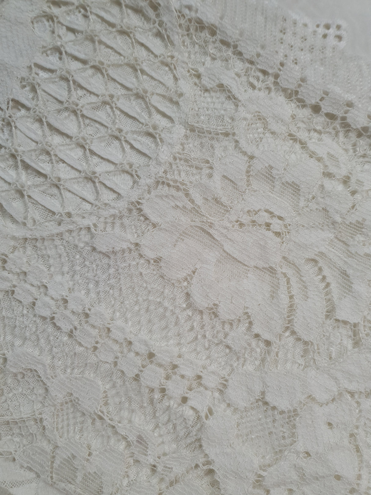 Lace Scroll