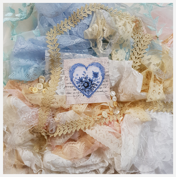 Lace & Buttons Bundle - QK