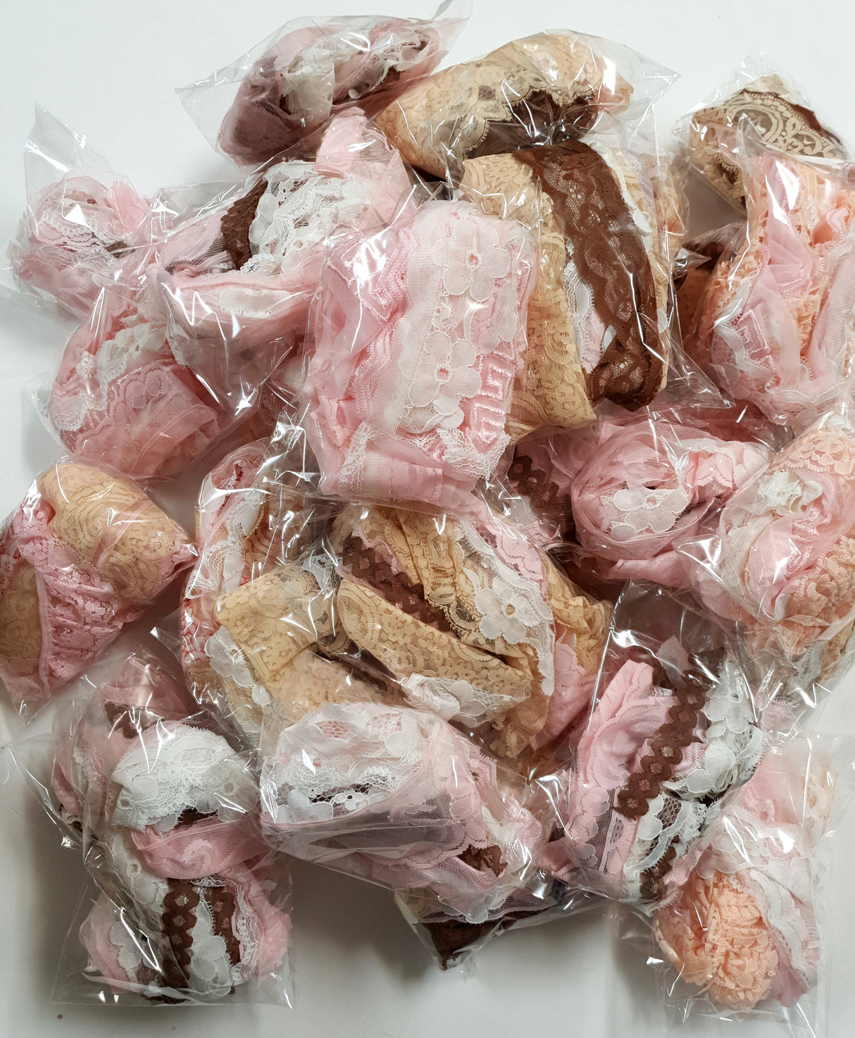 Assorted Lace Grab Bag - 5 Meters - (LP-7500-2) - Picked at Random