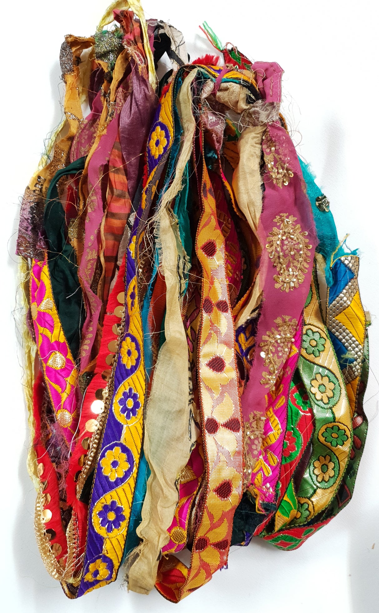 Reclaimed Sari Ribbon Hank - Unique - MI