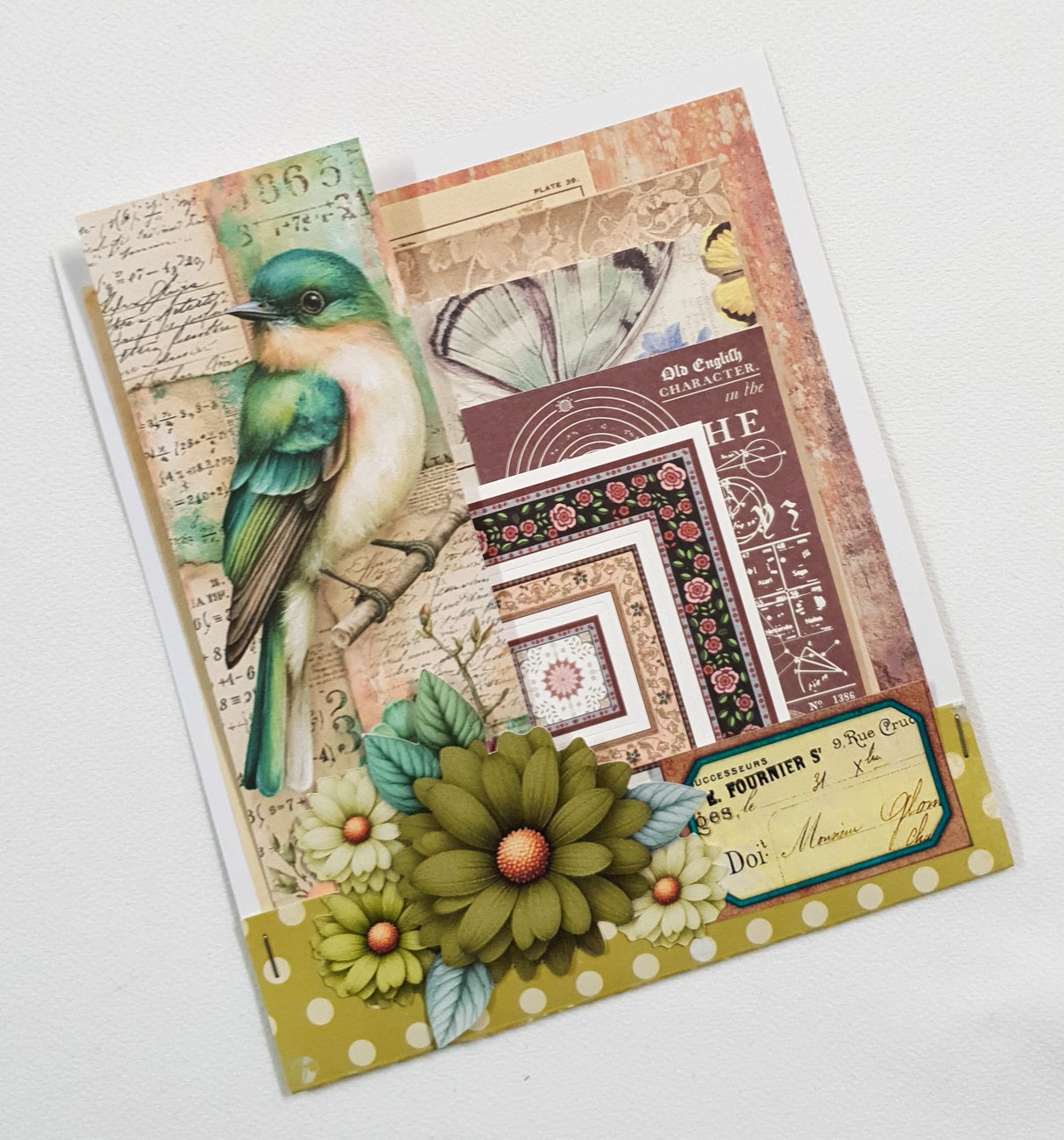 Mini Assorted Ephemera Pack - ON