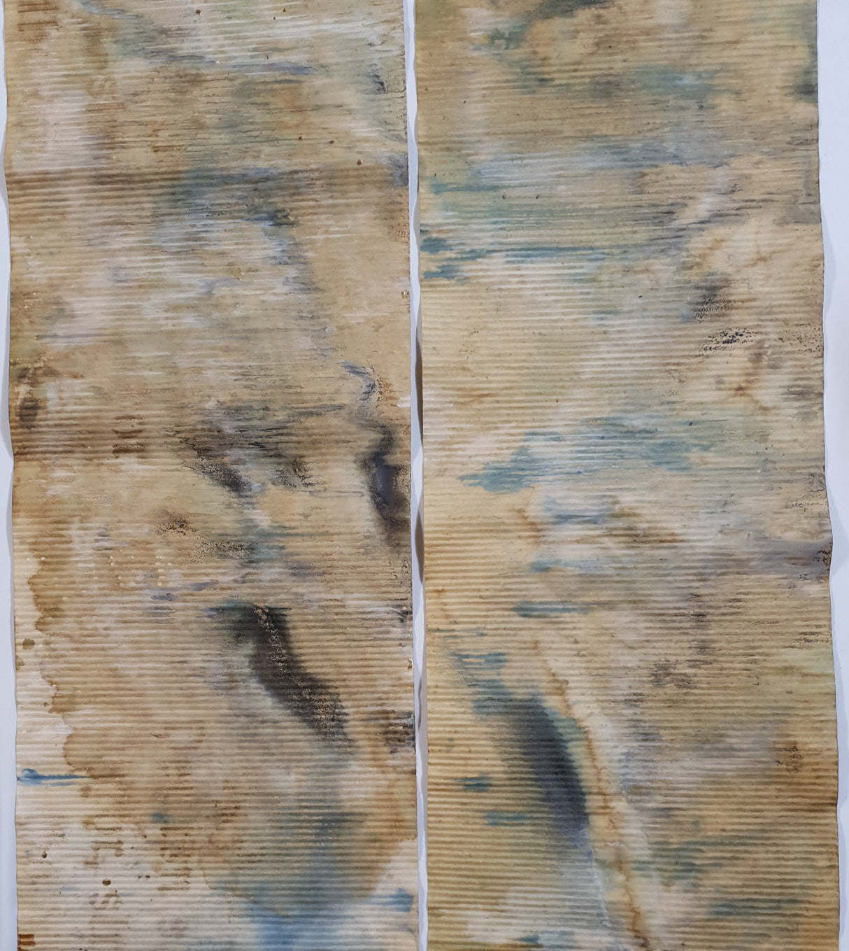 Hand Dyed Corrugated Paper - RH