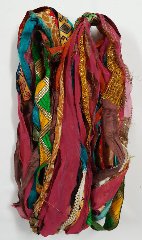 Reclaimed Sari Ribbon Hank - Unique - XT