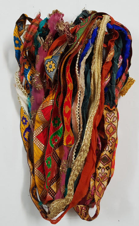 Reclaimed Sari Ribbon Hank - Unique - XY