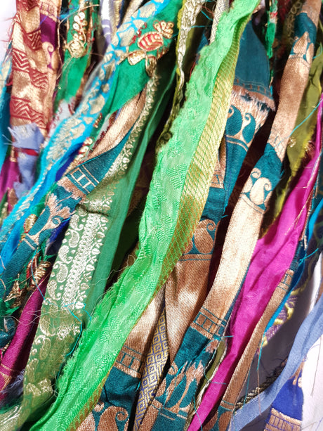 Reclaimed Sari Ribbon Hank - Unique - YC