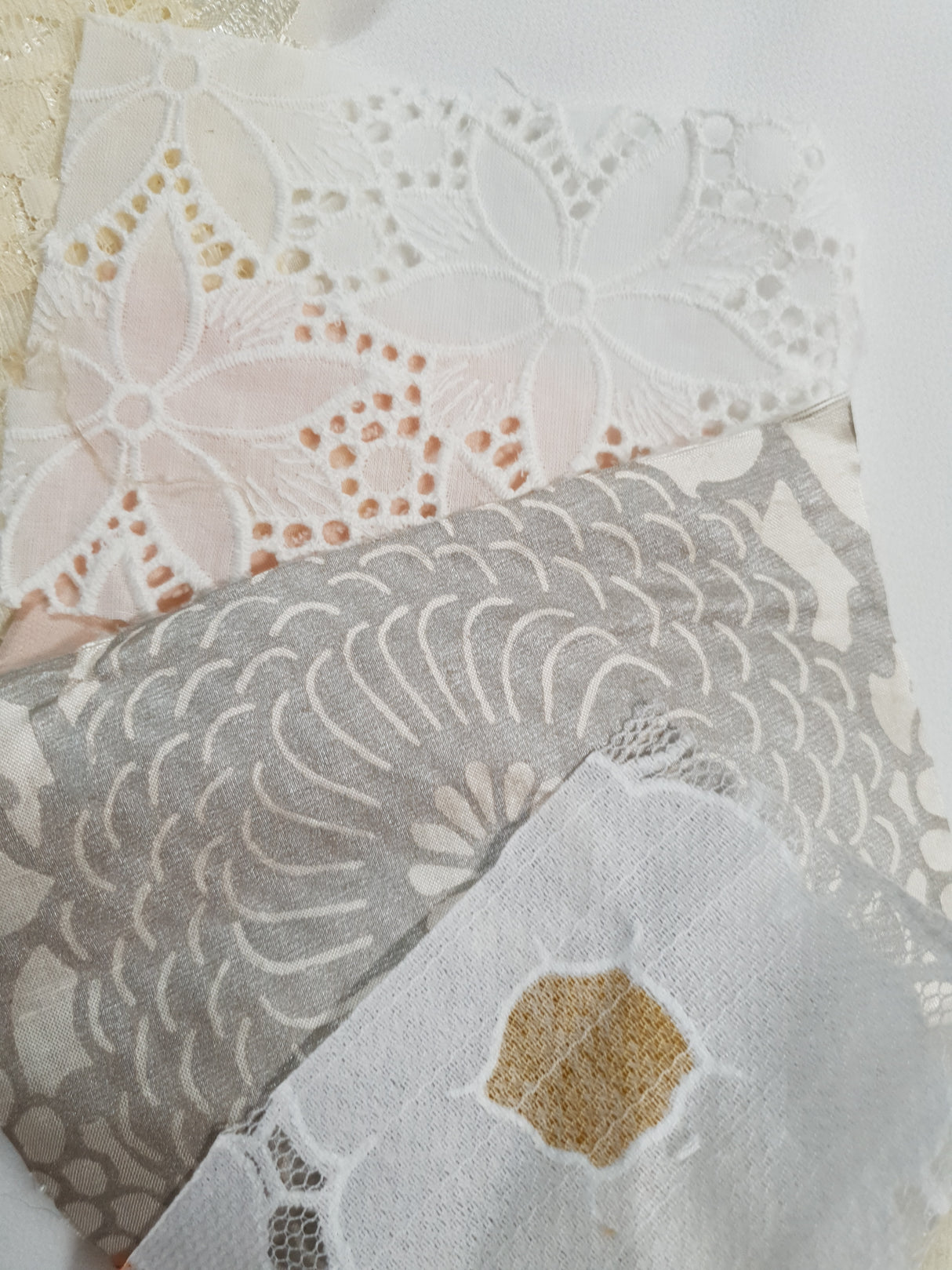 Scrappy Scroll - 9001