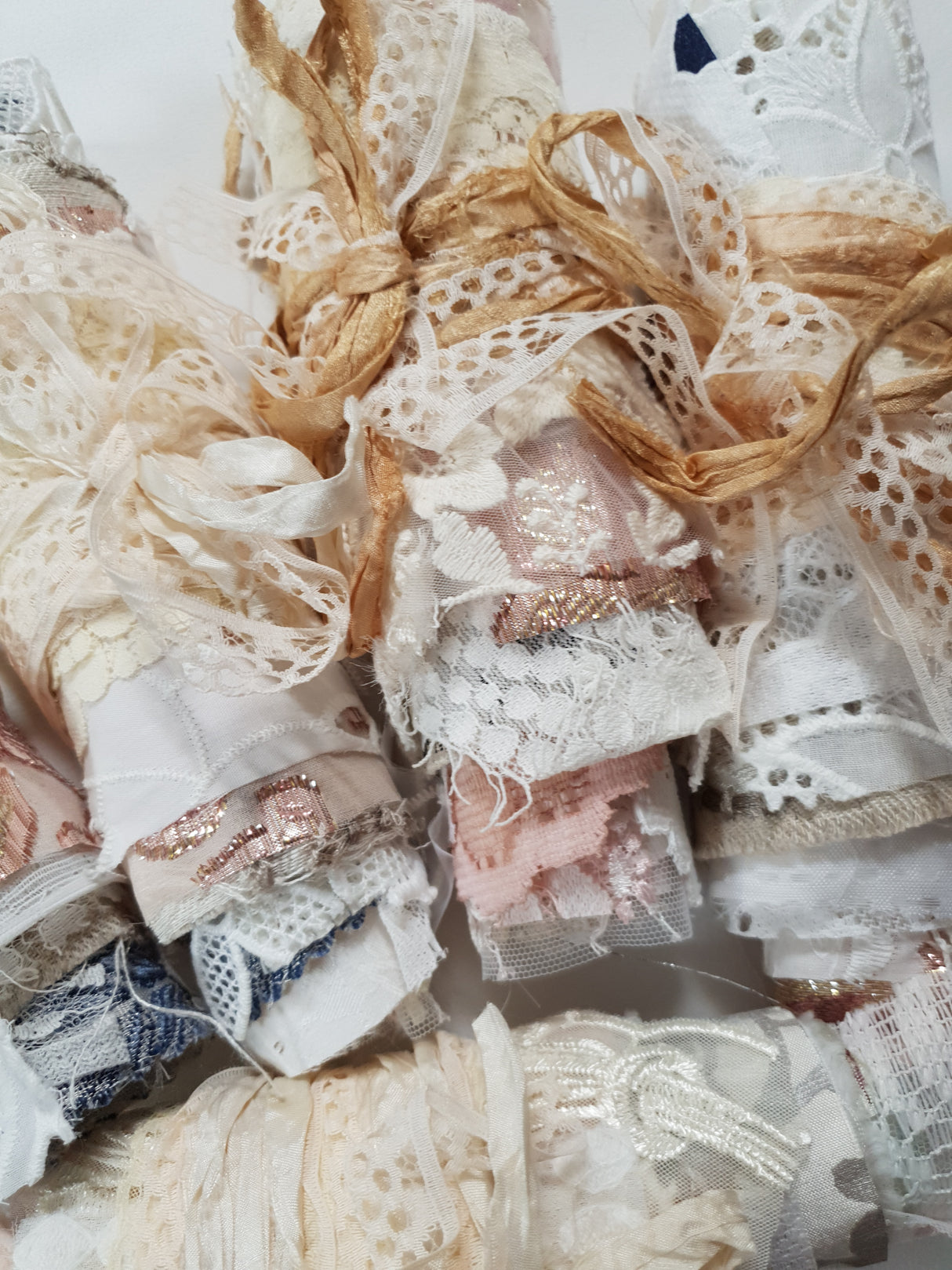 Scrappy Scroll - 9001