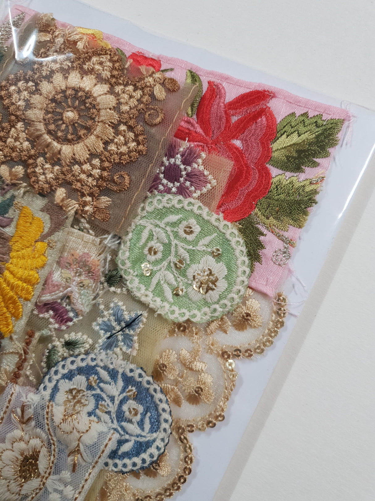 Embroidered Trim Snippets Pack - LA