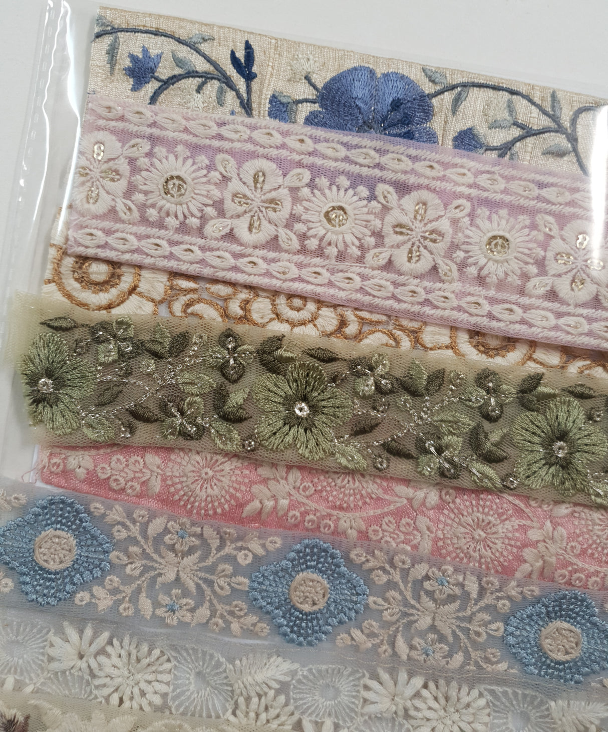 Assorted Embroidered Trim Pack - LN