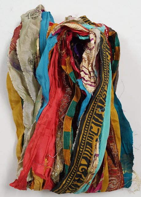Reclaimed Sari Ribbon Hank - Unique - DA
