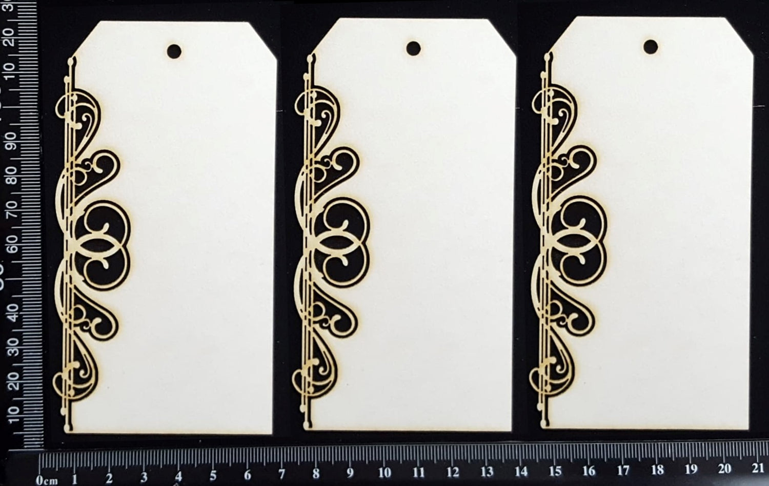 Vintage Tags - Medium - A - White Chipboard