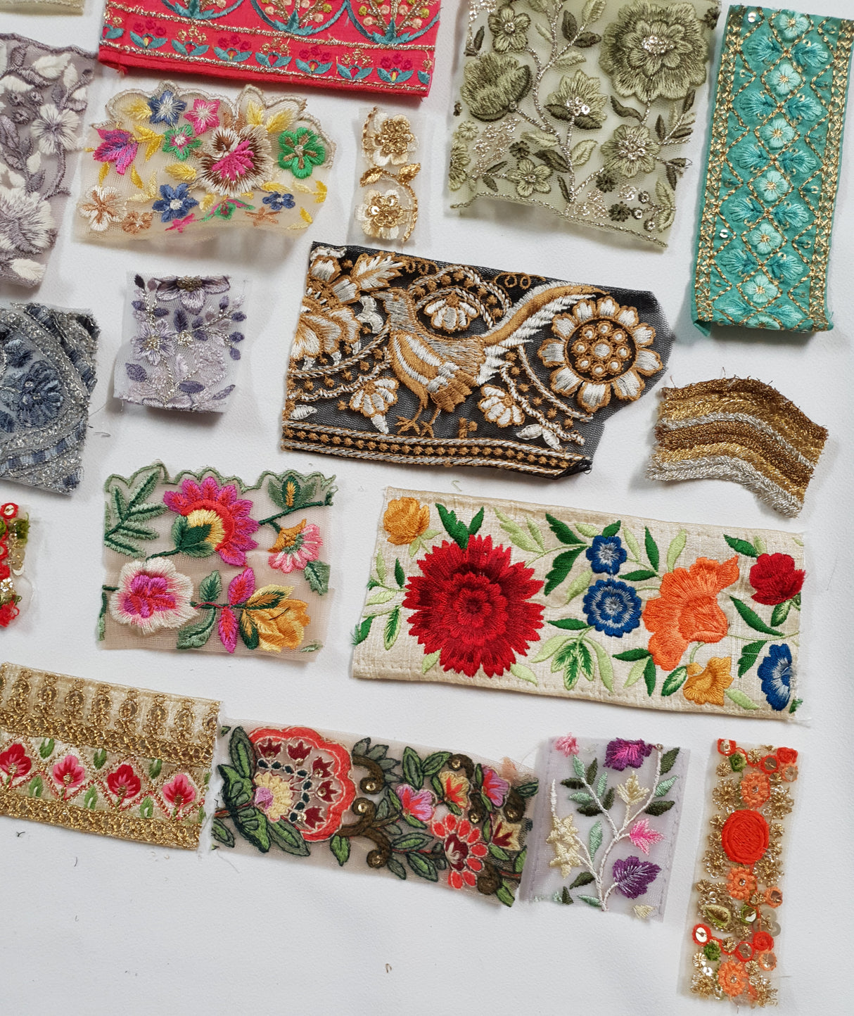 Assorted Embroidered Trim Scraps Pack - ZB