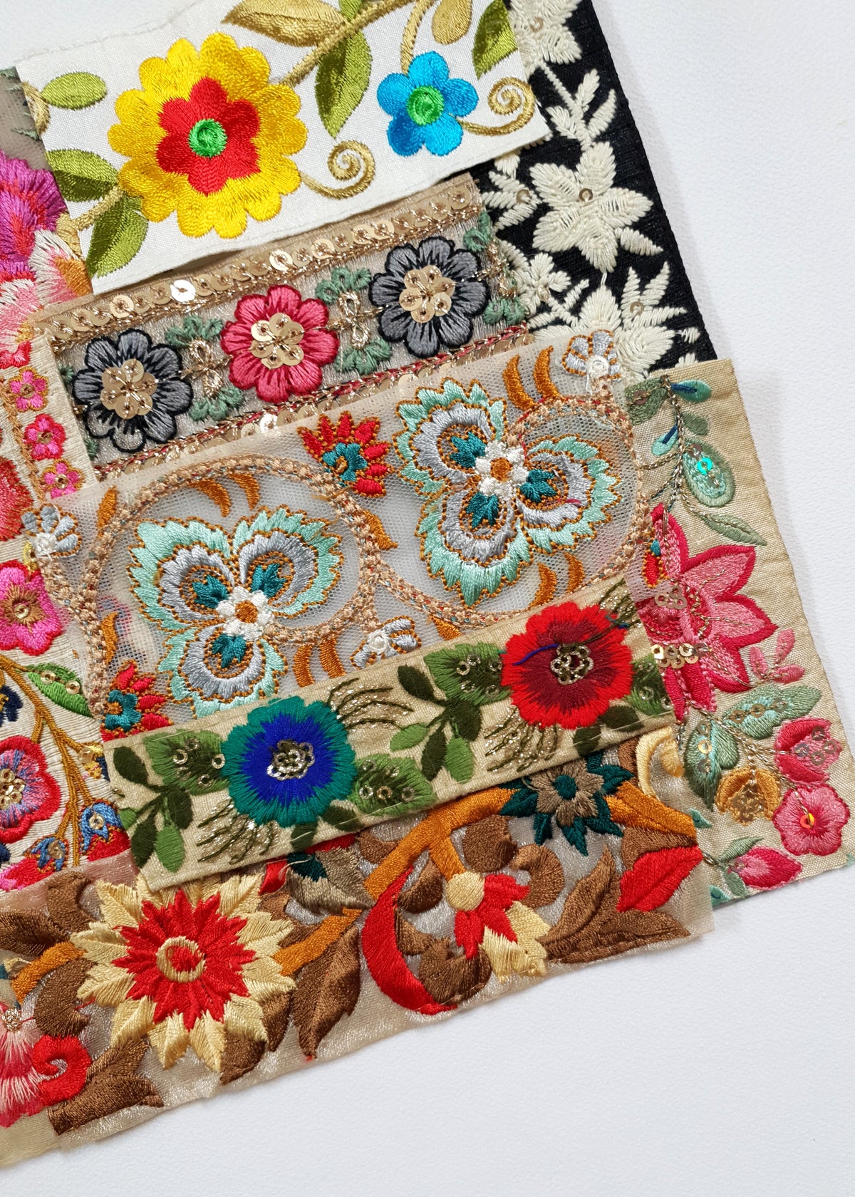Assorted Embroidered Trim Scraps Pack - ZE