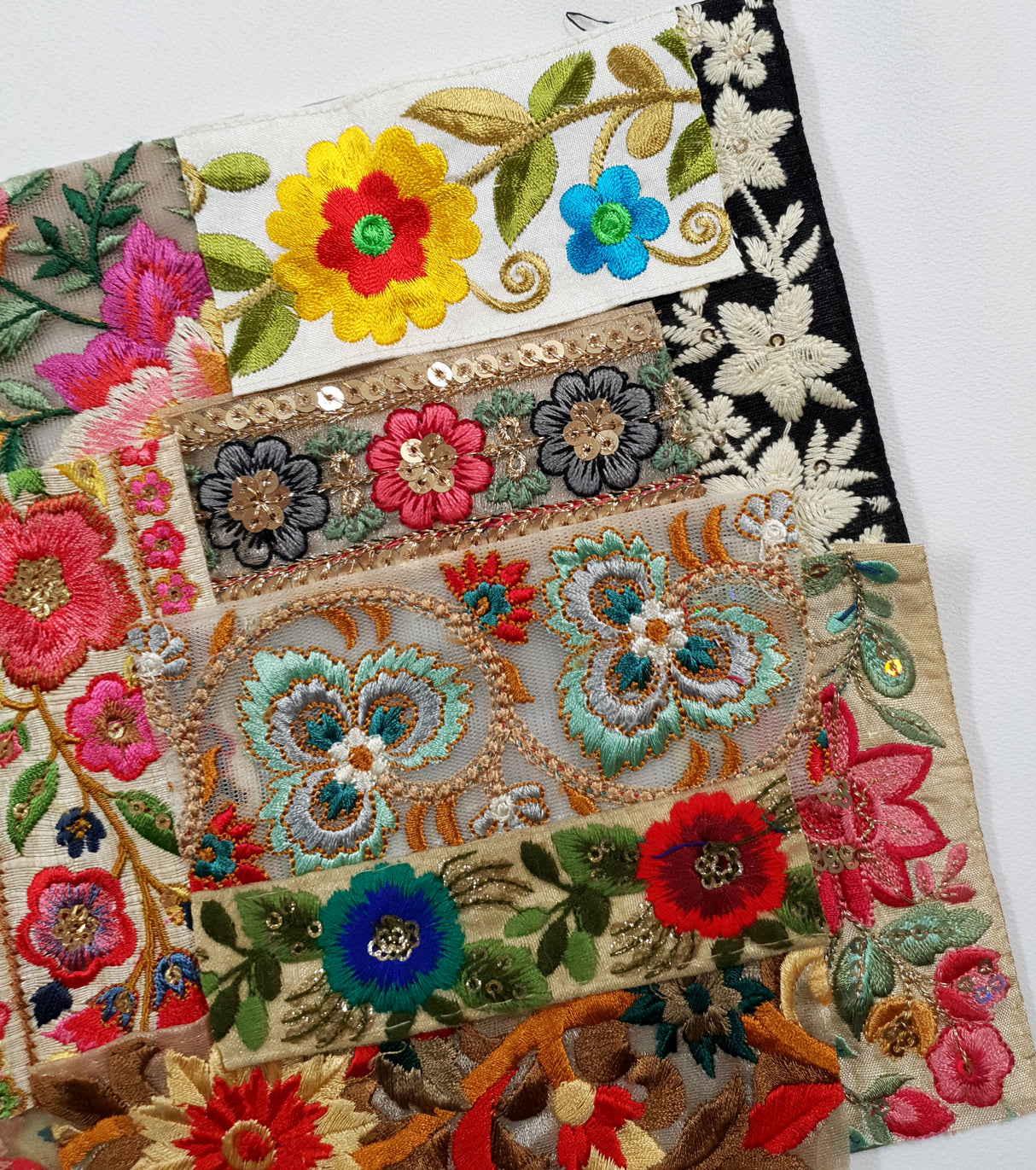 Assorted Embroidered Trim Scraps Pack - ZE