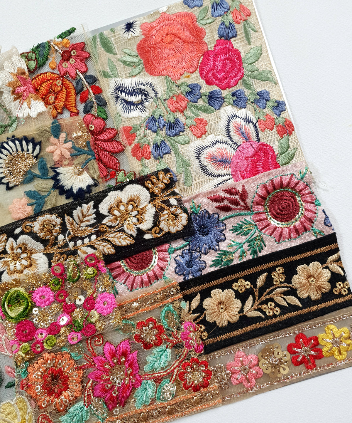 Assorted Embroidered Trim Scraps Pack - ZI
