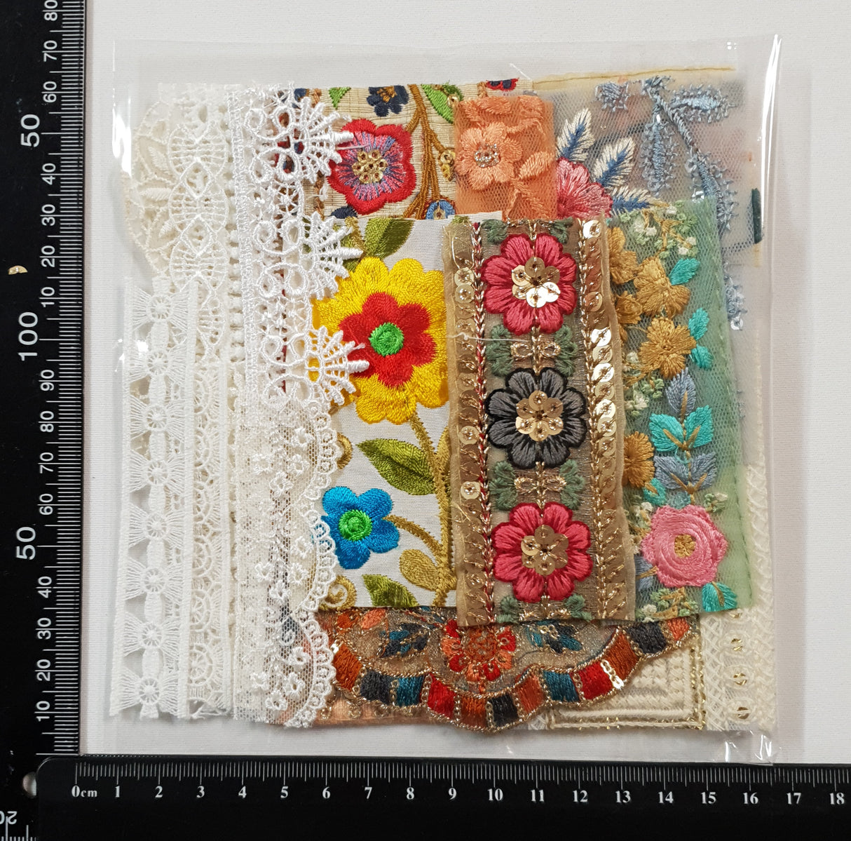 Lace & Trim Snippets Pack - 4001