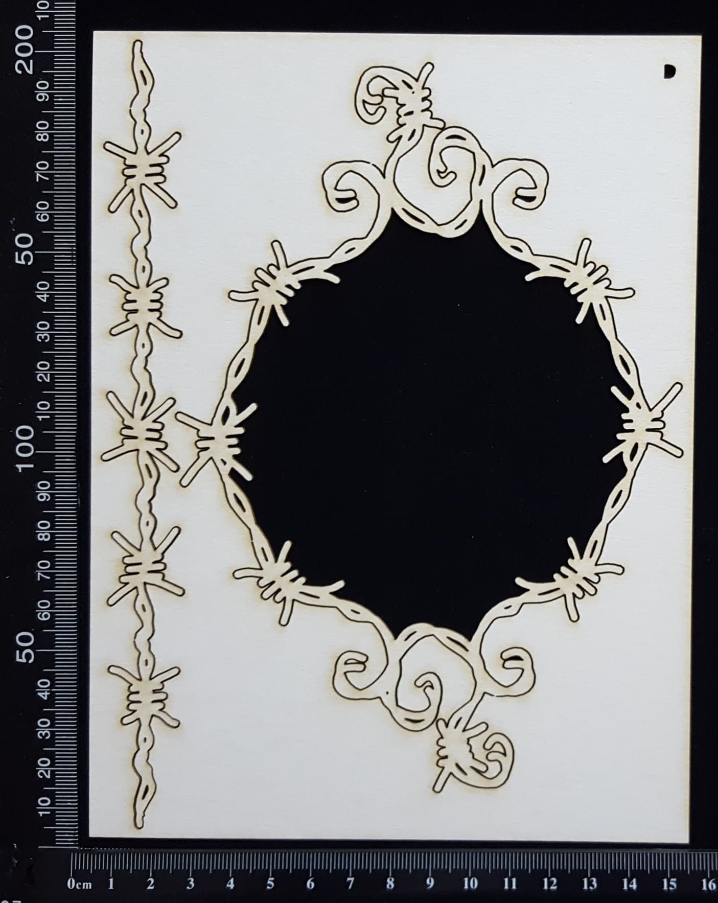 Barbed Wire Frame Set - D - White Chipboard