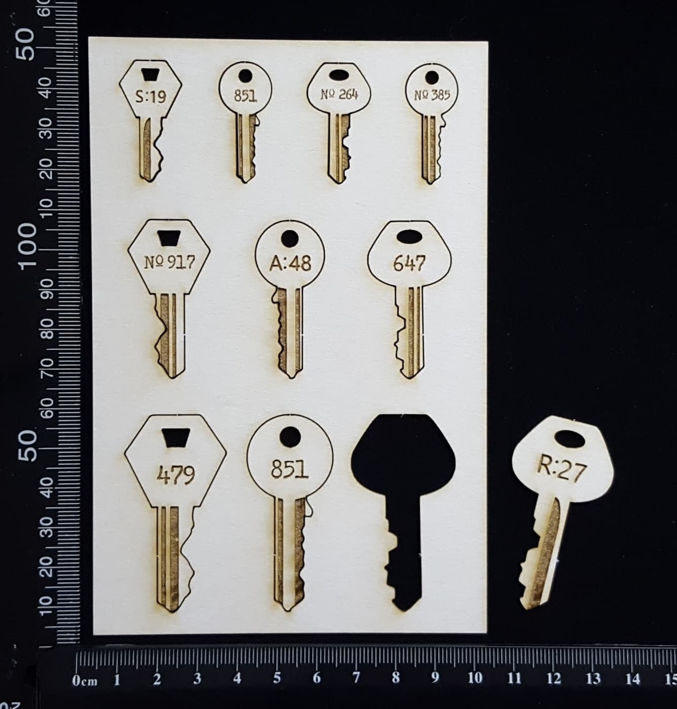 Laser Engraved Keys Set - G - White Chipboard