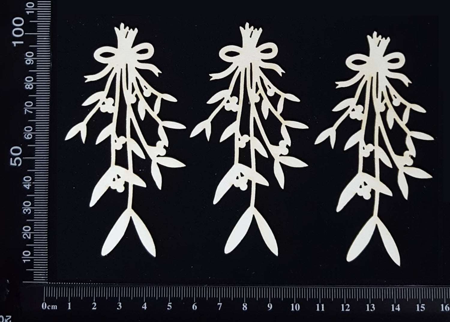 Mistletoe Set - A - Small - White Chipboard