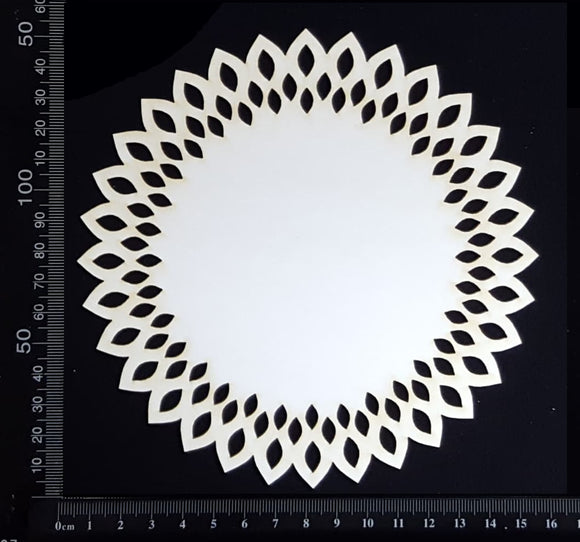 Seed Circle Doily - B - Medium - White Chipboard