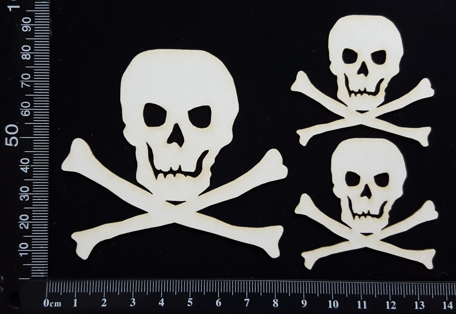 Skull and Crossbones Set - White Chipboard