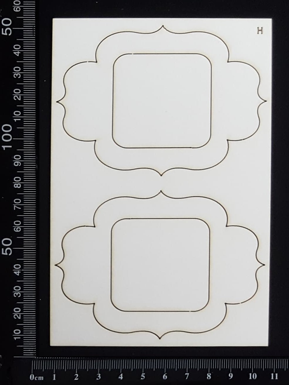 Vintage Frames Set - H - White Chipboard